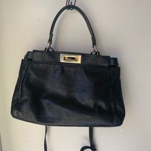 100% authentic FENDI Calfskin Mediem Peekaboo Iconic Satchel Black